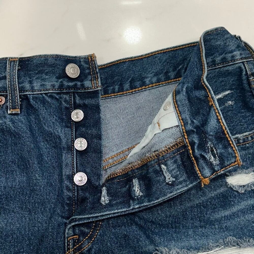 Levi's 501 Original Distressed Cut Off Denim Shorts Women's W30 Button Fly - Picture 4 of 11